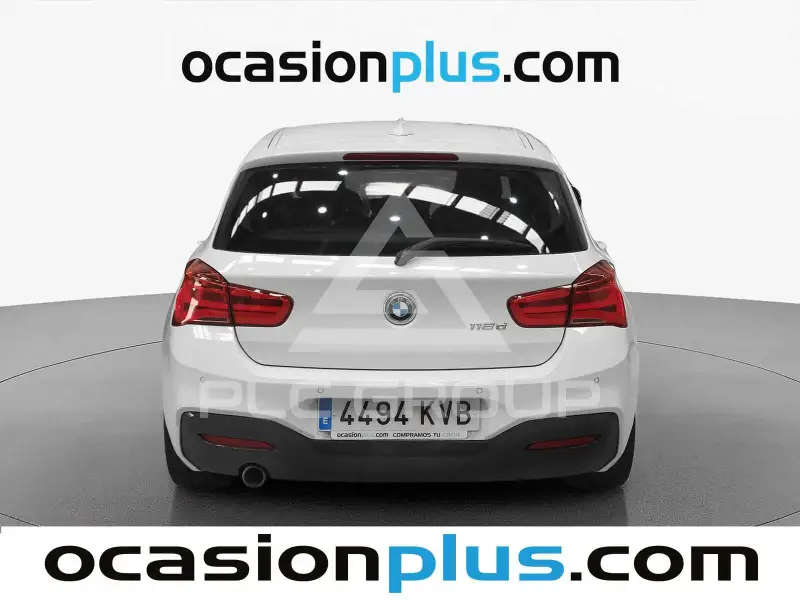 2019 BMW 120