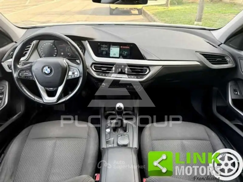 2019 BMW 120