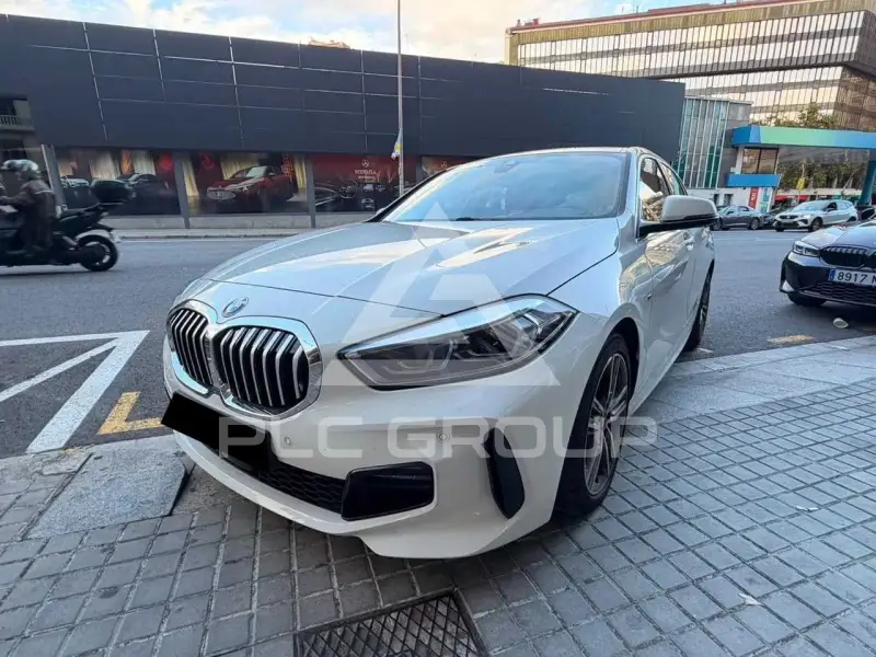 2019 BMW 120