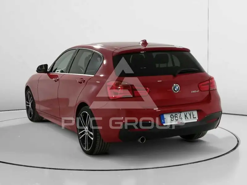 2019 BMW 120