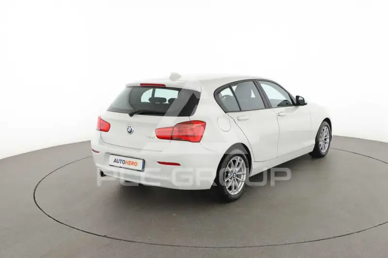2019 BMW 120