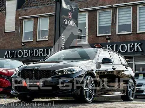 2019 BMW 120