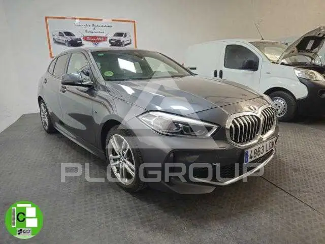 2019 BMW 120
