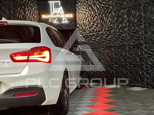 2019 BMW 120