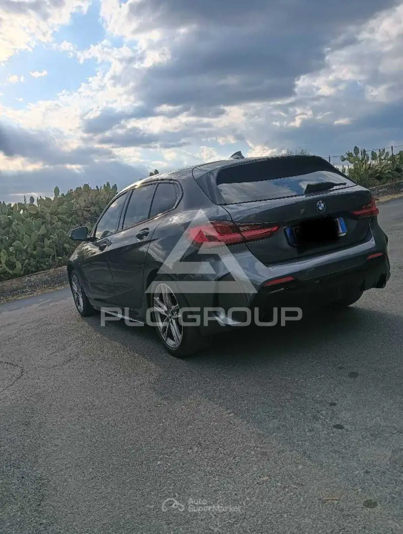 2019 BMW 120