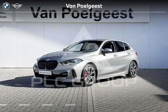2019 BMW 120