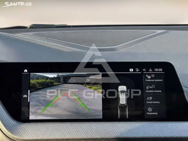 2019 BMW 120