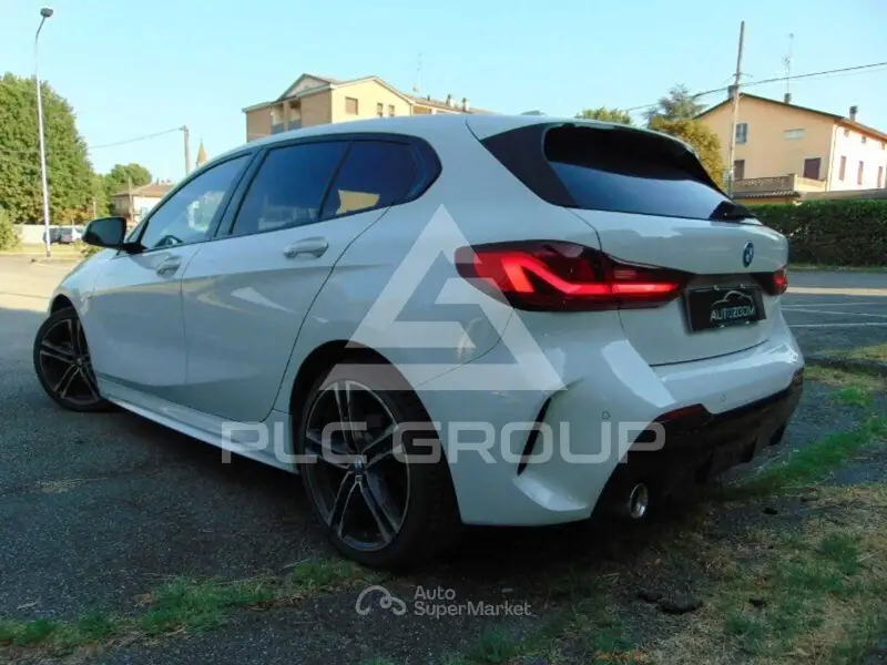 2019 BMW 120