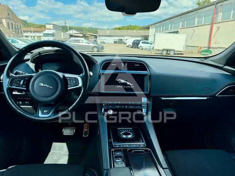 2019 Jaguar F-PACE