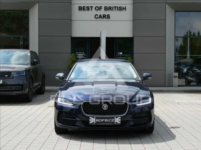 2019 Jaguar XE
