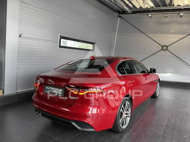 2019 Jaguar XE