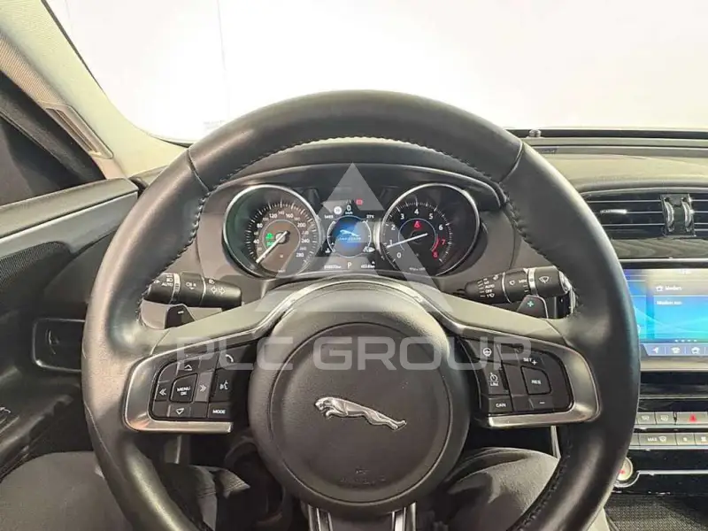 2019 Jaguar XE