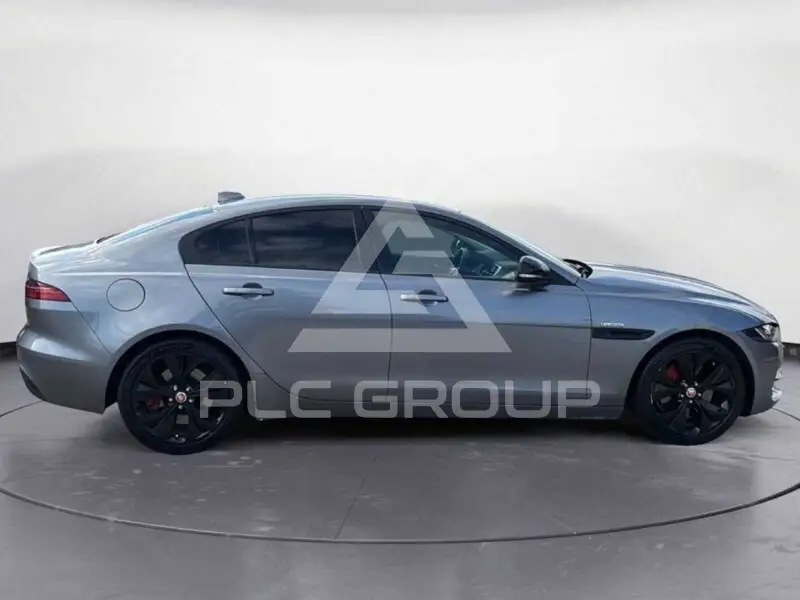 2019 Jaguar XE