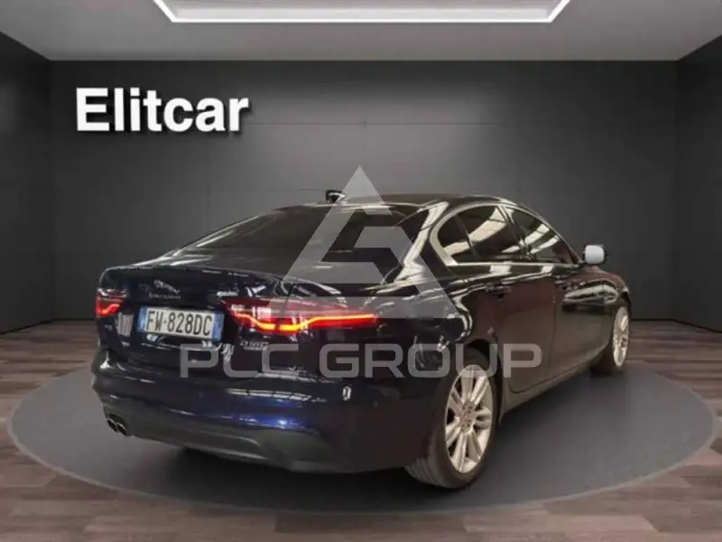 2019 Jaguar XE