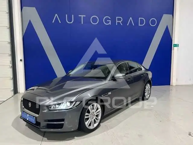 2019 Jaguar XE