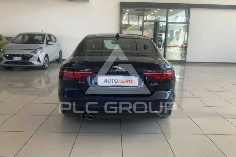 2019 Jaguar XE