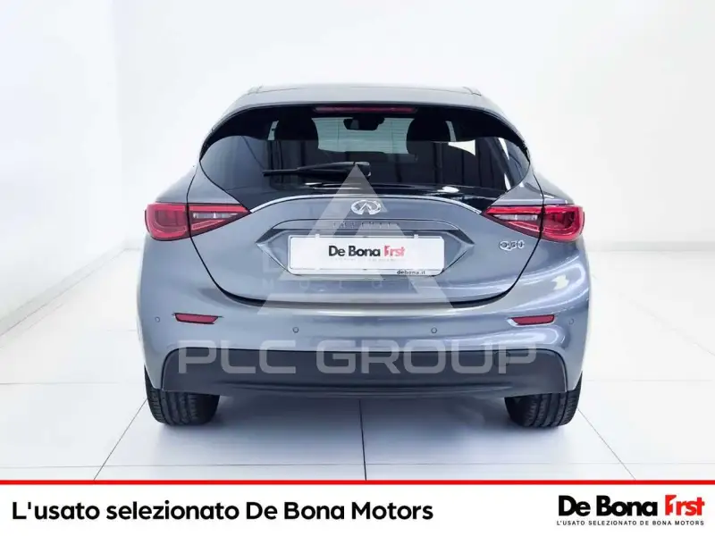 2019 Infinity Q30