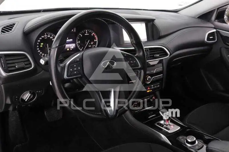 2019 Infinity QX30