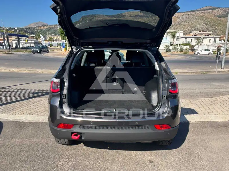 2019 Jeep COMPASS