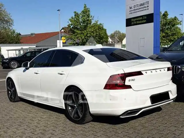 2019 Volvo S90