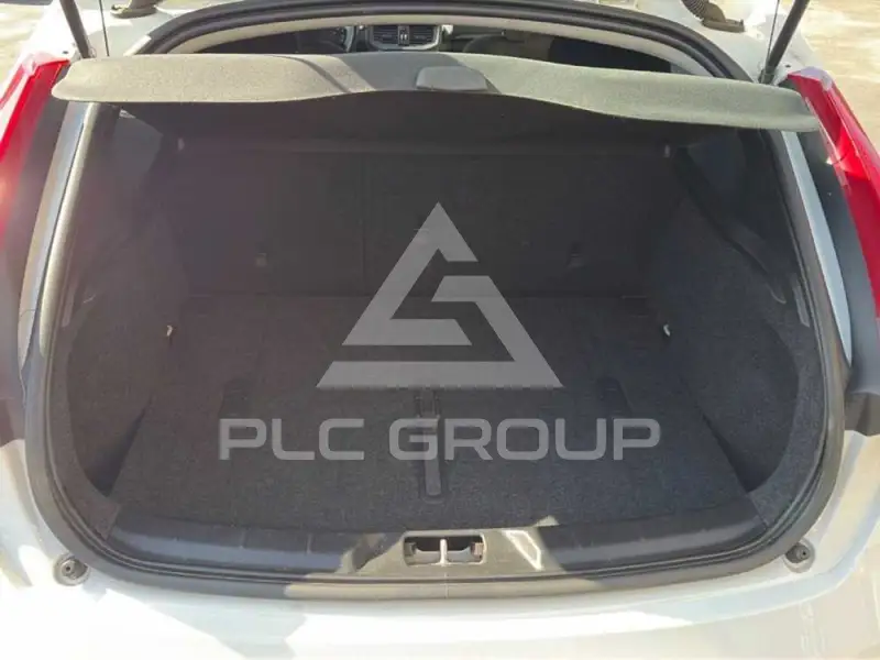 2019 Volvo V40