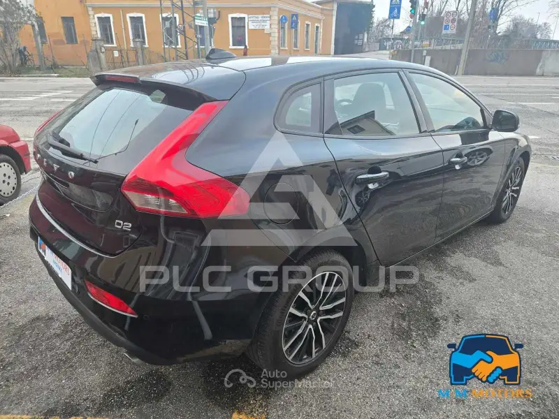 2019 Volvo V40
