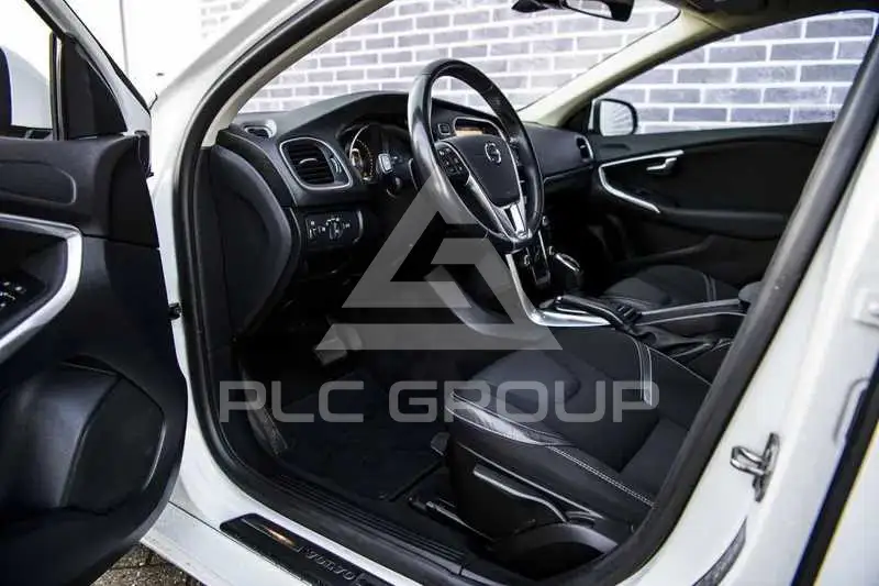 2019 Volvo V40