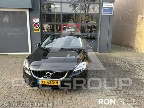 2019 Volvo V40