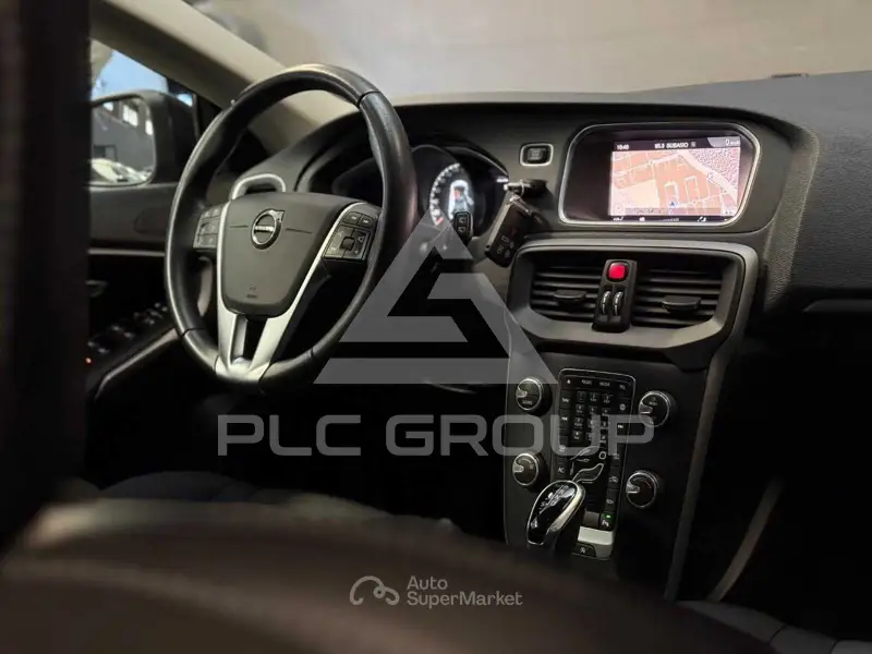 2019 Volvo V40
