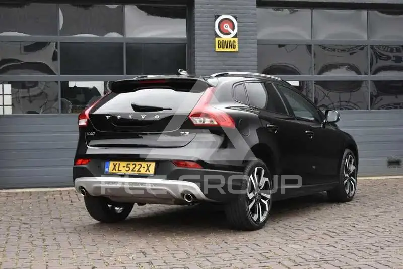 2019 Volvo V40