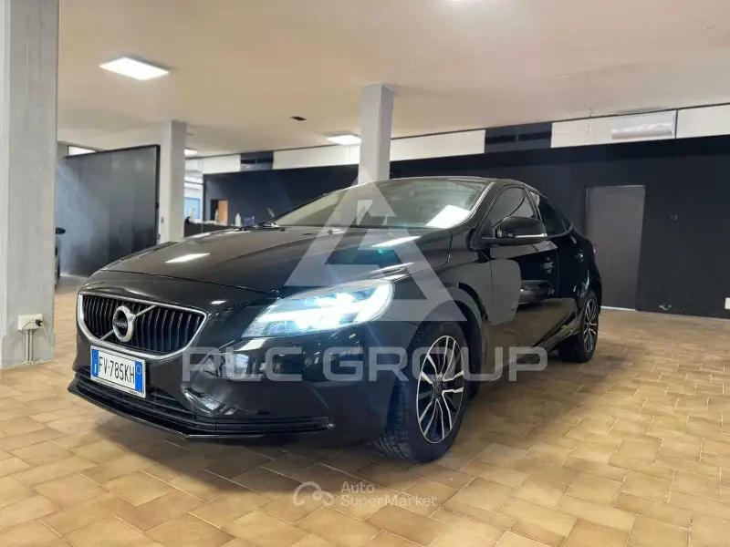 2019 Volvo V40