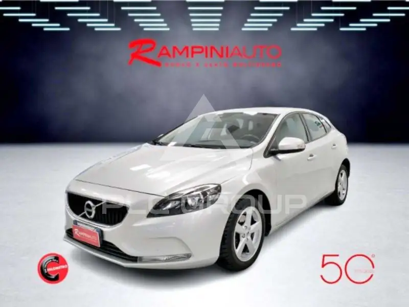 2019 Volvo V40