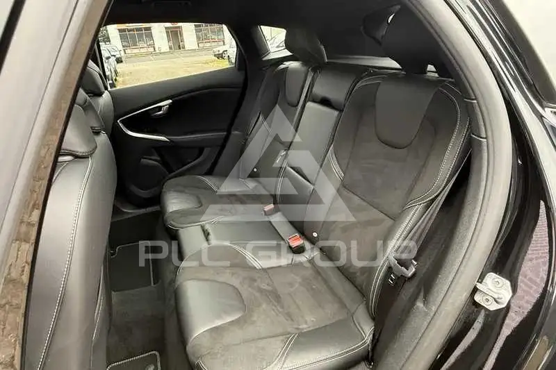 2019 Volvo V40