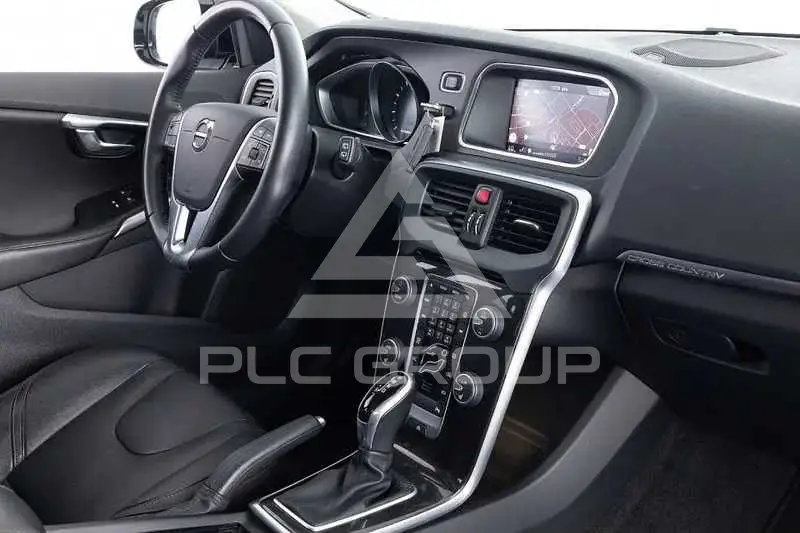 2019 Volvo V40