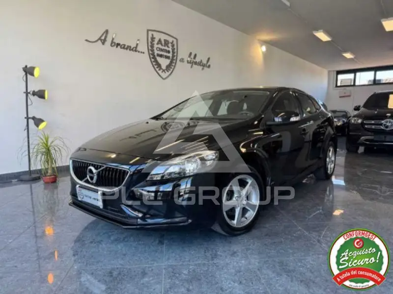 2019 Volvo V40