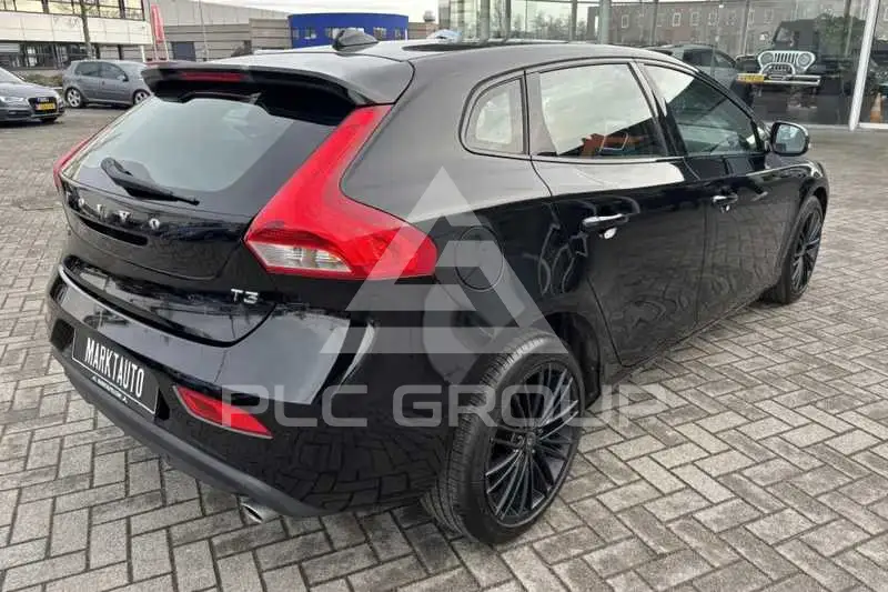 2019 Volvo V40