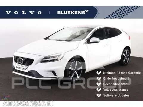 2019 Volvo V40