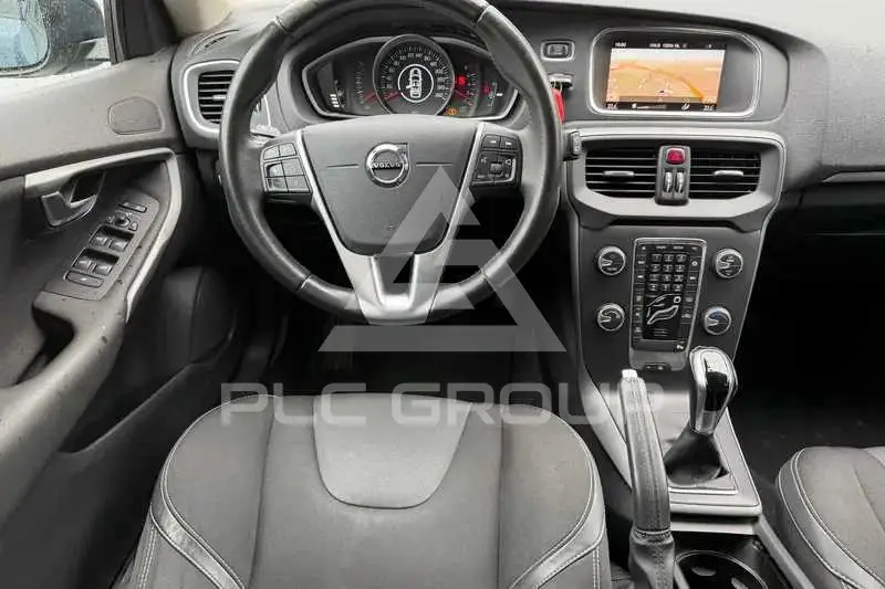 2019 Volvo V40