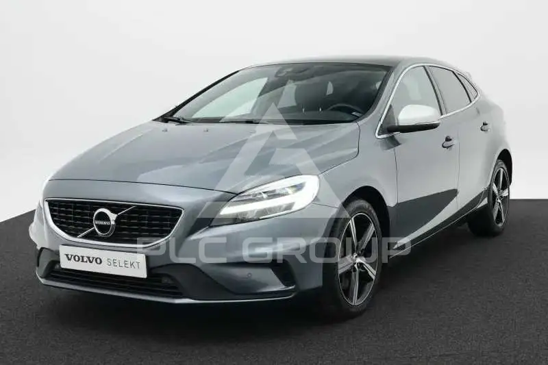 2019 Volvo V40