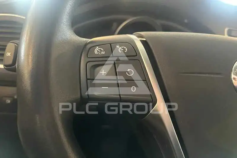 2019 Volvo V40
