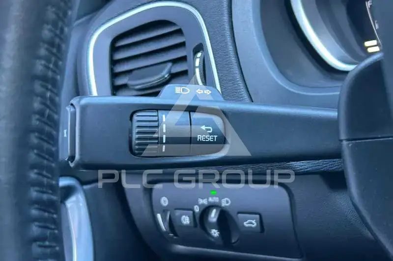 2019 Volvo V40