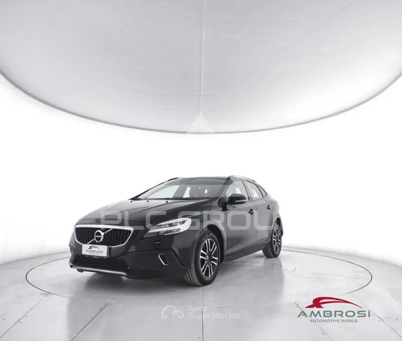 2019 Volvo V40