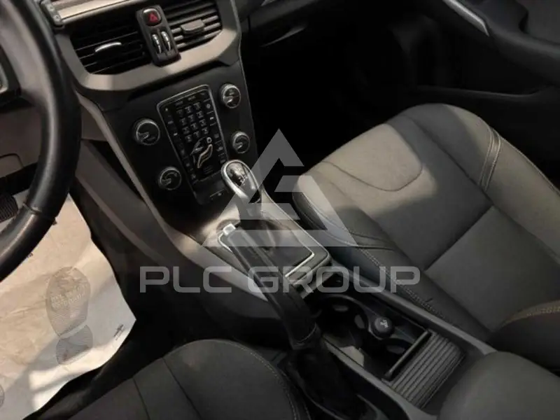 2019 Volvo V40