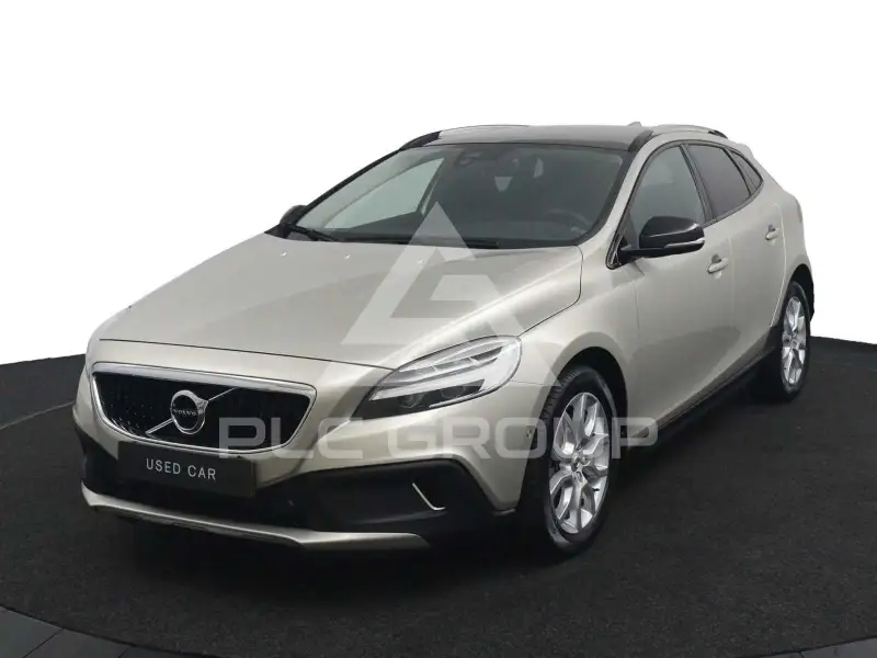 2019 Volvo V40