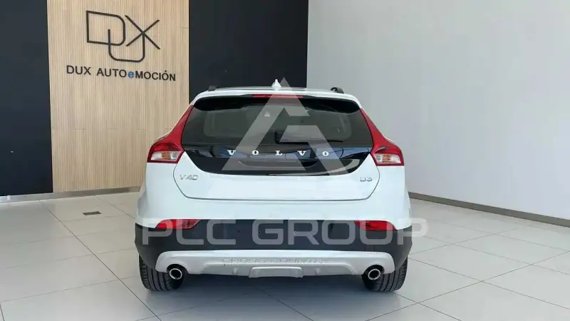 2019 Volvo V40
