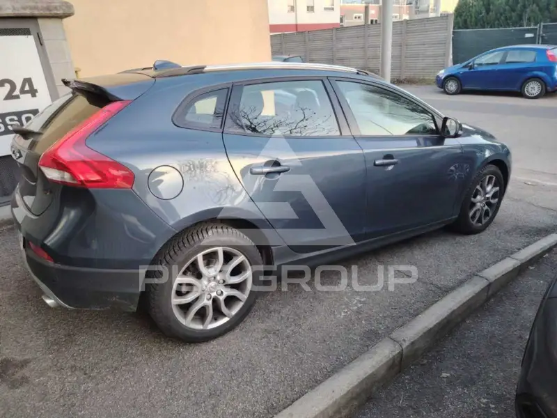 2019 Volvo V40
