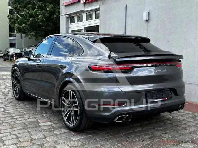 2019 Porsche CAYENNE