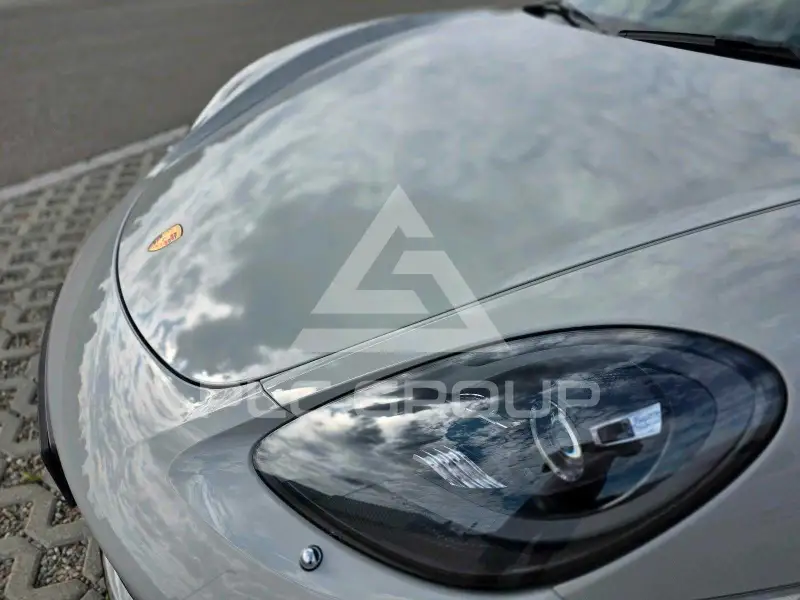 2019 Porsche Cayman