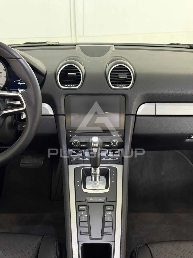 2019 Porsche Cayman
