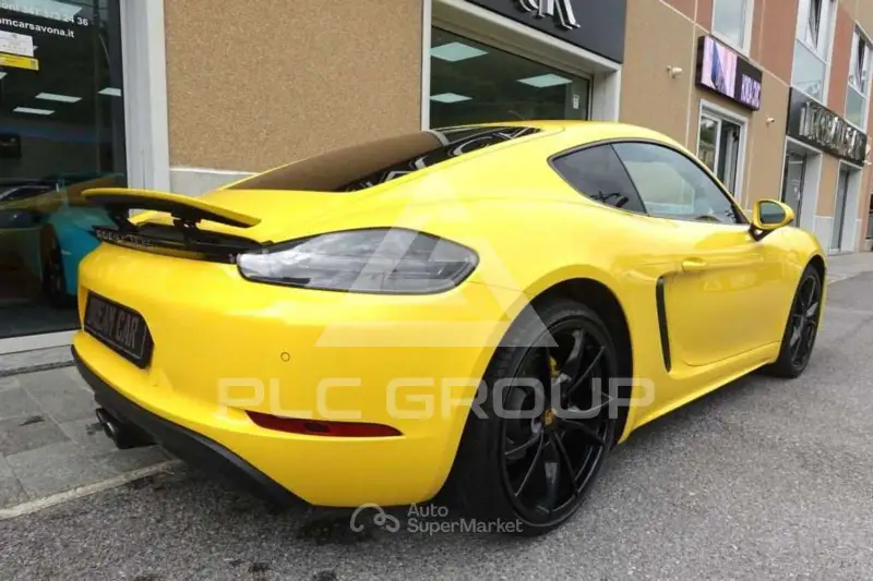 2019 Porsche Cayman